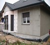 Dom jednorodzinny budowany na terenie powiatu konińskiego